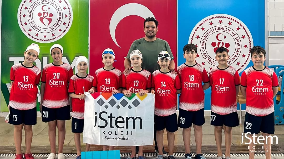 Minik A ve Minik B Yüzme Takımlarımızdan Madalya Yağmuru!